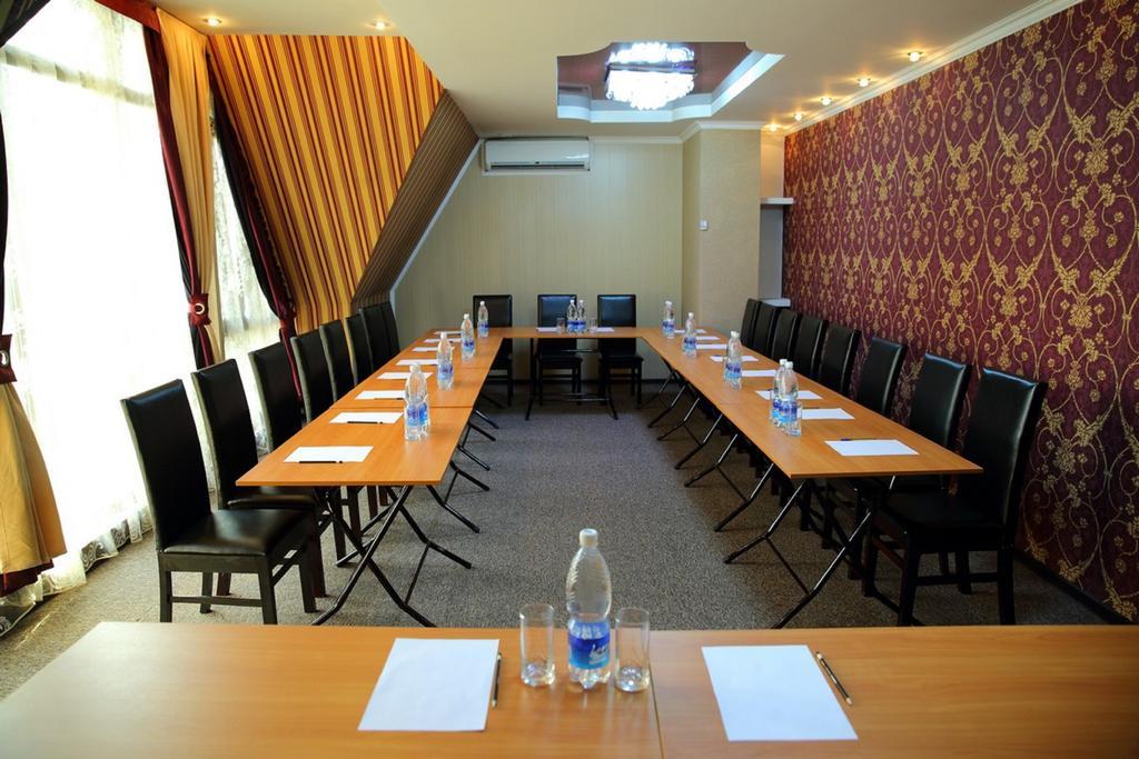 Bishkek Villa Hotel Exterior photo